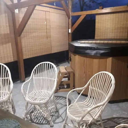 Tornacos A Cinkaban Vendeghaz *